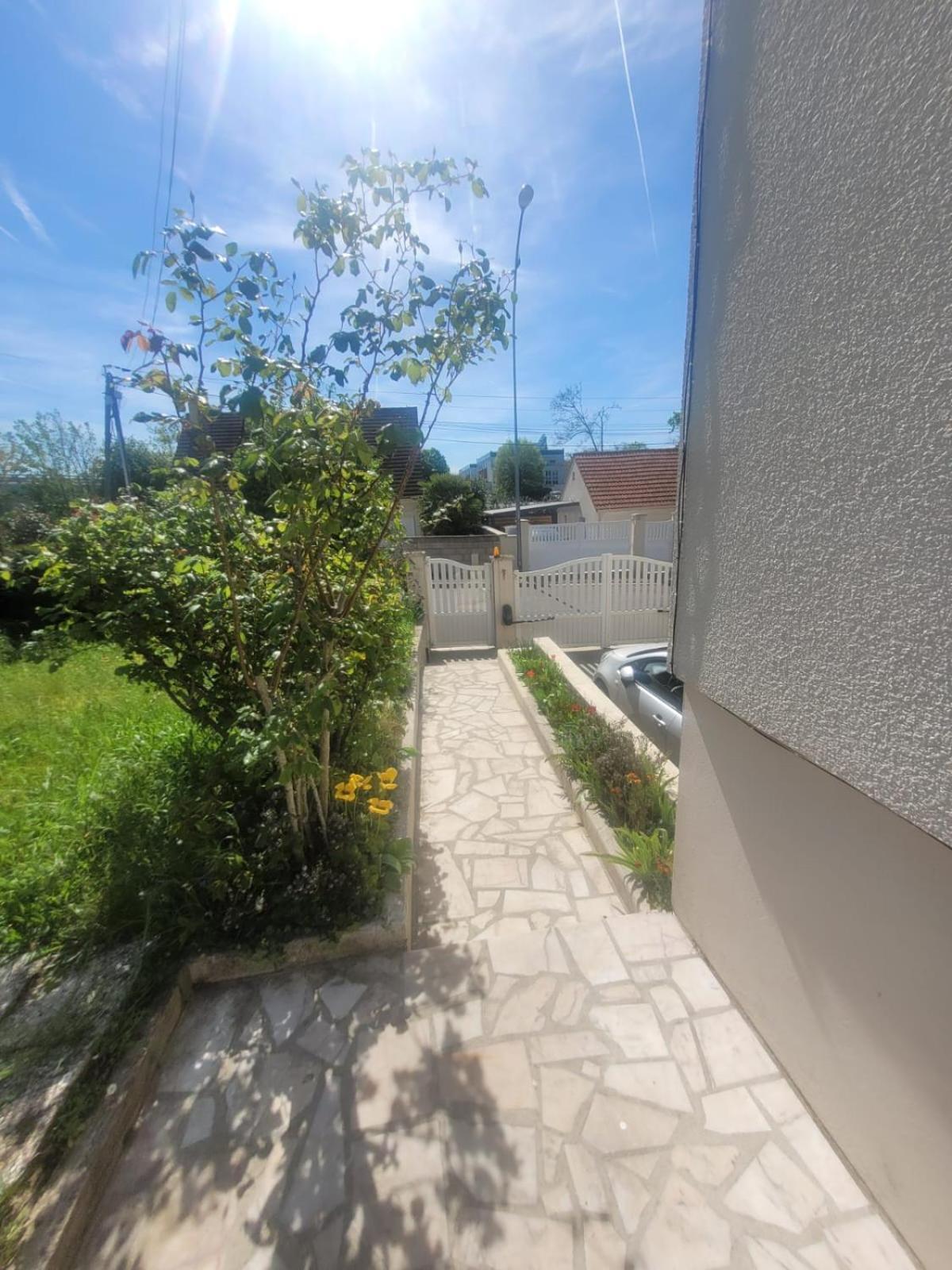 Appartements A Meaux - Proche De Disney Exterior foto